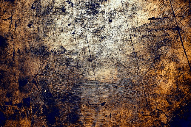 陶芸作品がひび割れてしまった様子