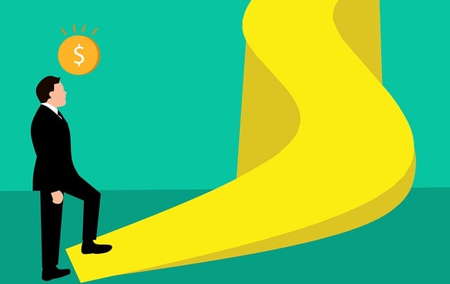 階段を上る人、ステップアップのイメージ