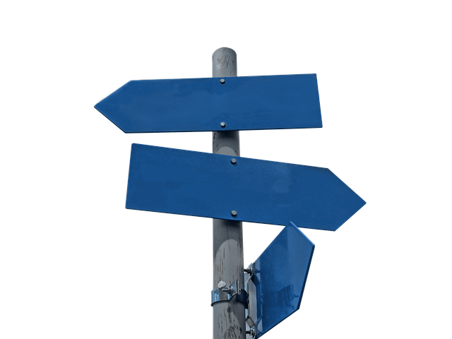 PC選びに悩む人が、ガイドを読んで安心している様子