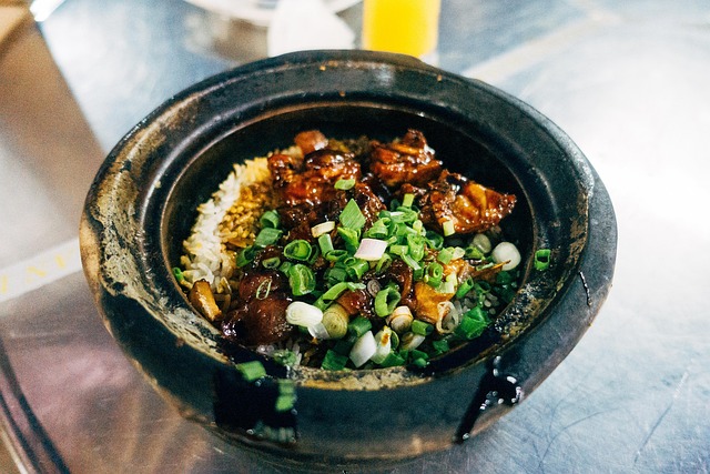 土鍋で炊飯する手順のイラスト