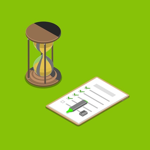 地震対策のチェックリストを確認する人